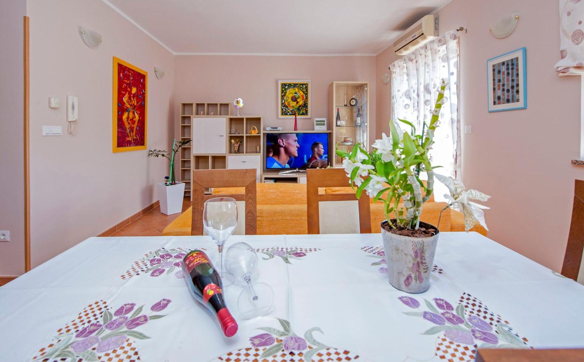 Apartments Karmen Rovinj Luaran gambar