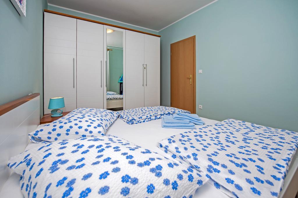 Apartments Karmen Rovinj Luaran gambar