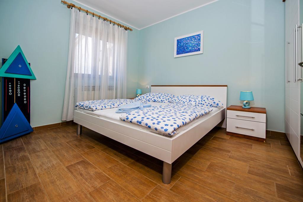 Apartments Karmen Rovinj Luaran gambar