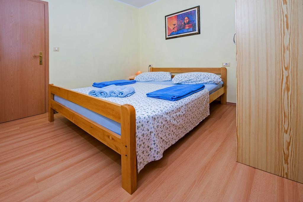 Apartments Karmen Rovinj Luaran gambar