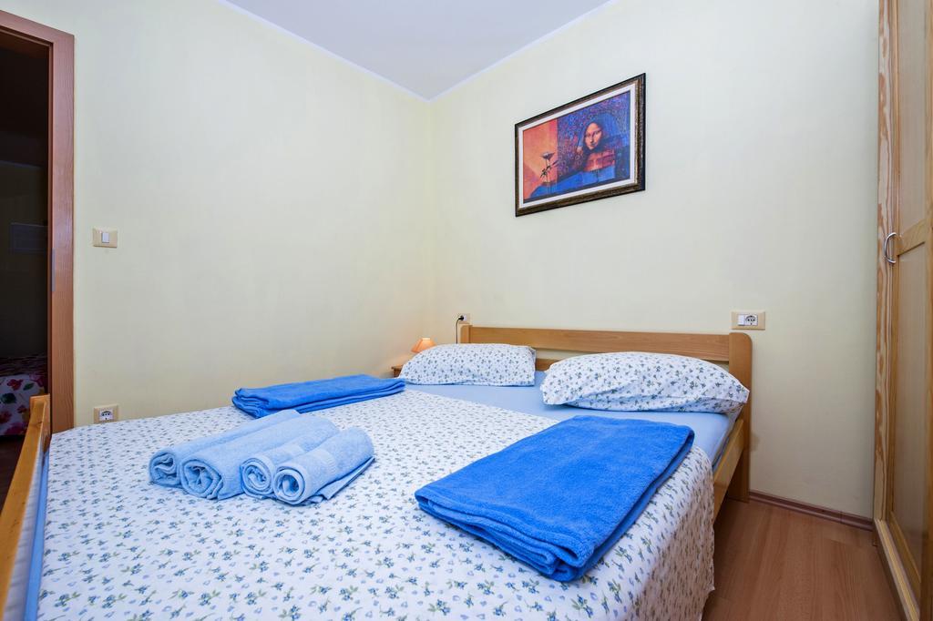 Apartments Karmen Rovinj Luaran gambar